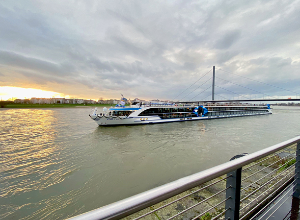 Die frisch getaufte VIVA Two hat in Düsseldorf abgelegt
